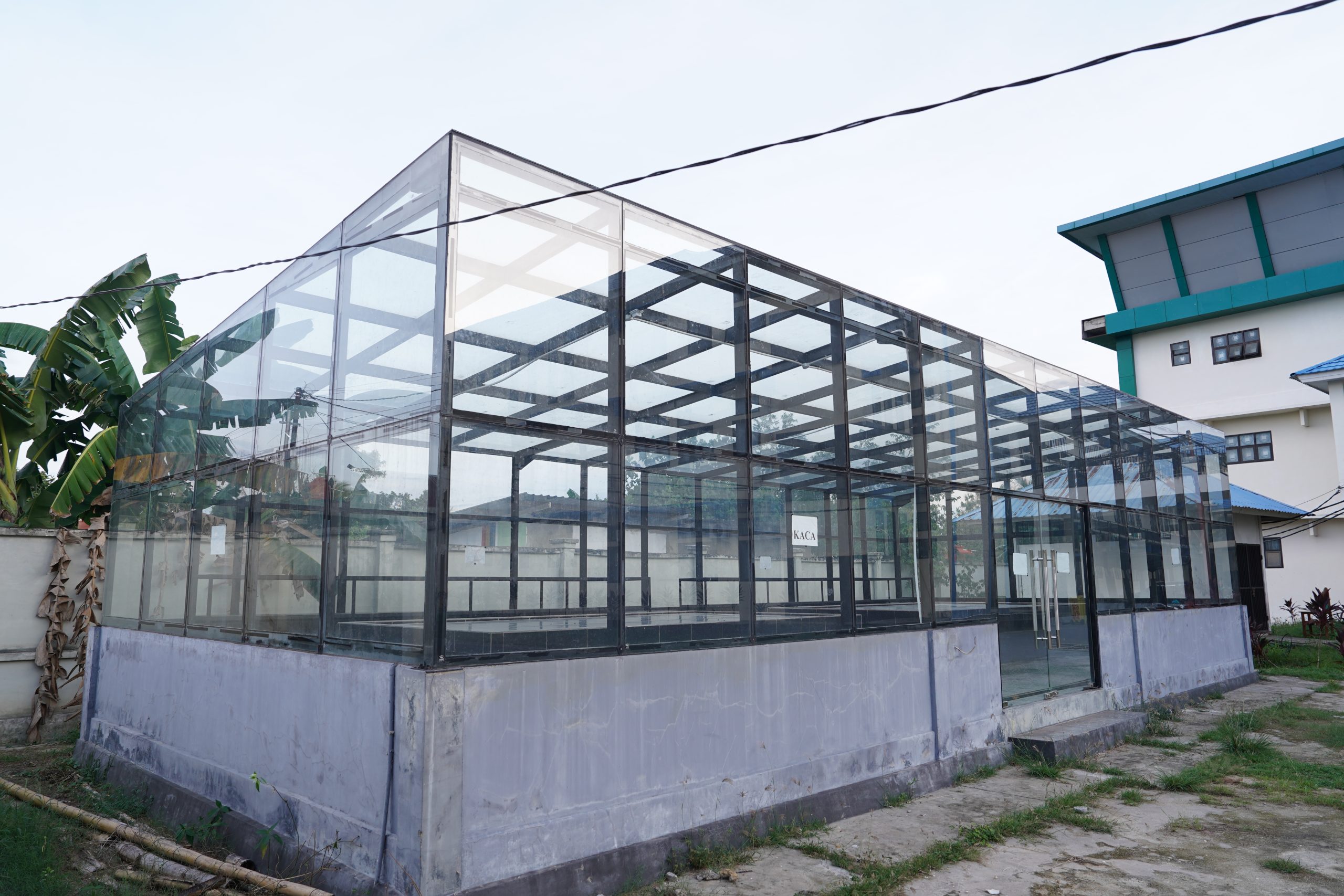 Rumah Kaca Biologi IAIN Kendari Mangkrak Akibat Minim Fasilitas dan ...